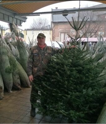 Piaci Fenyőláz 2025 december 09-től ismét Kecskeméten.