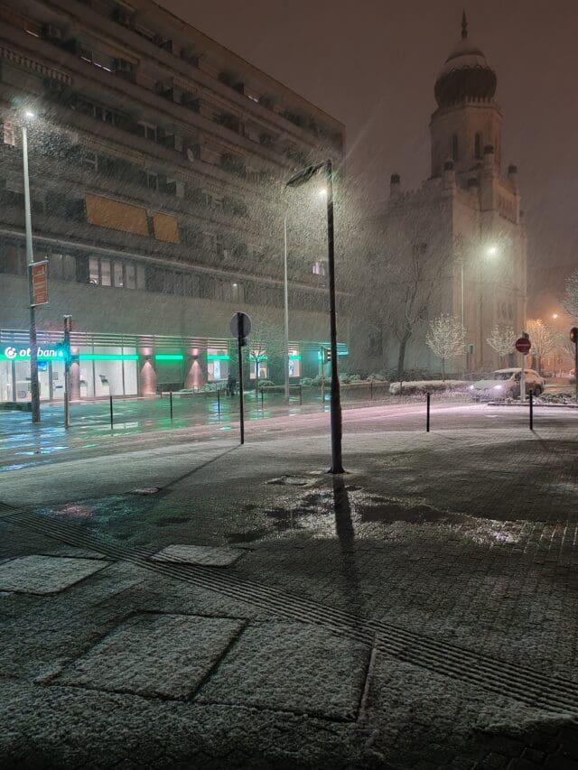 SAJÁT KÉP, AKÁR BALLAINGATLANHOZ IS JÓ