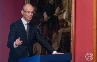 Szabados Árpád festőművész alkotásai kerültek az MNB gyűjteményéből Makóra