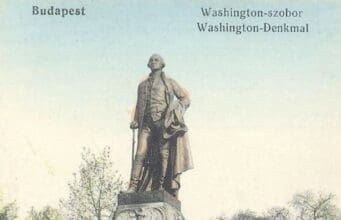 Amerikai-magyar barátság jegyében USA 250 a Washington szobornál korona őrökkel